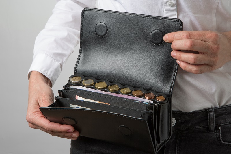 Coin & Note Leather Wallet with Coin Dispenser