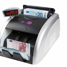 Multicurrency note counter with 4 different counterfeit features